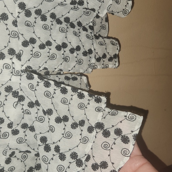 Tommy Hilfiger embroidered tank Lrg - Picture 5 of 8